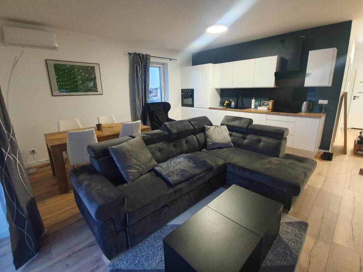 Premium Apartaments-chociszewskiego 6 C Leszno (Greater Poland)